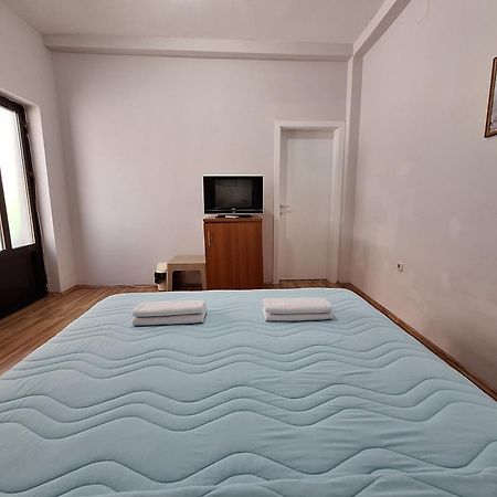 Studio Apartments Oleg Ohrid Ngoại thất bức ảnh