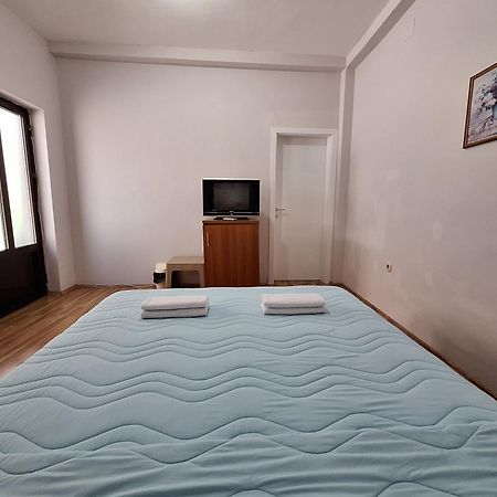 Studio Apartments Oleg Ohrid Ngoại thất bức ảnh